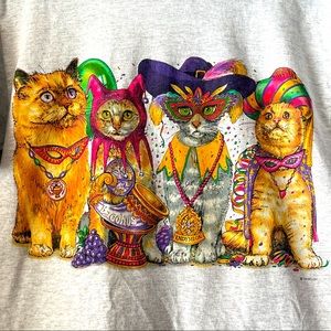 📦 Ships Free! Amazing Vtg Mardi Gras Cat Tshirt